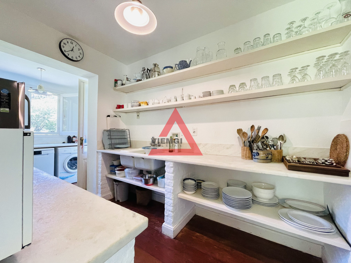 Casa ID.182 - Excelente Casa de 4 Dormitorios en Playa Brava, Punta del Este