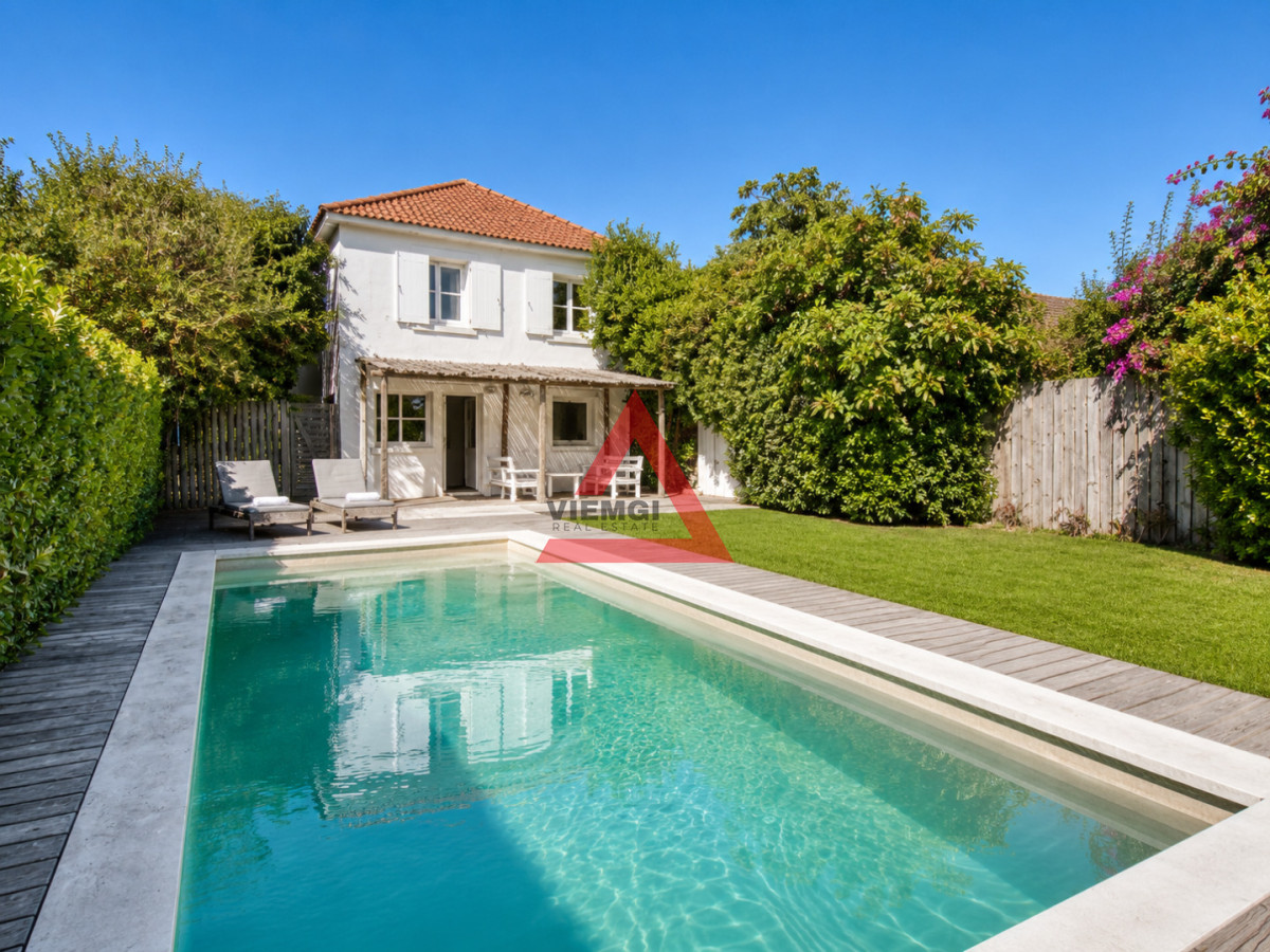 Casa ID.26 - Excelente Casa de 4 Dormitorios con Piscina y Parrillero en Montoya, La Barra