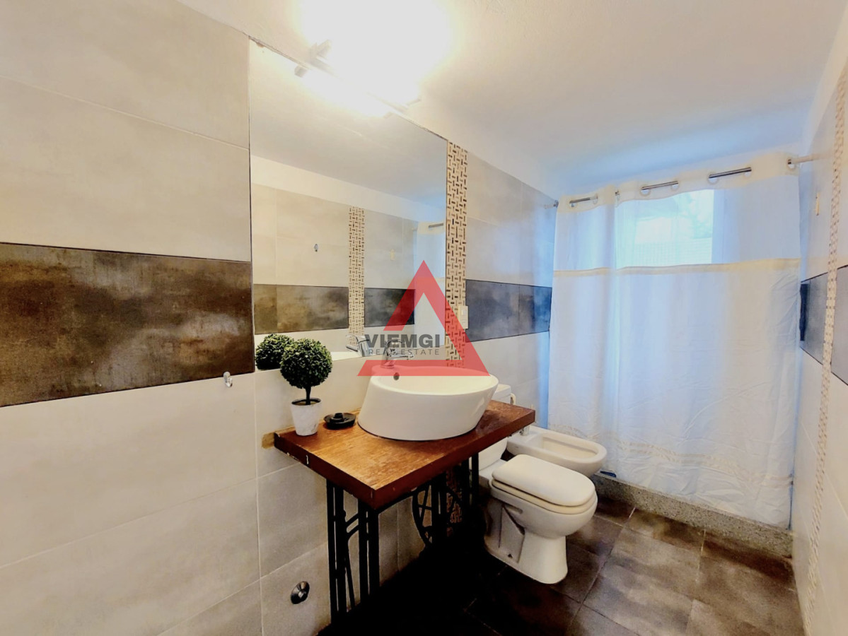 Casa ID.25 - Excelente Casa de 6 Dormitorios y Piscina en Montoya, La Barra