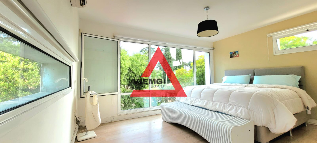Casa ID.28 - Casa moderna de 5 dormitorios  en venta con renta 