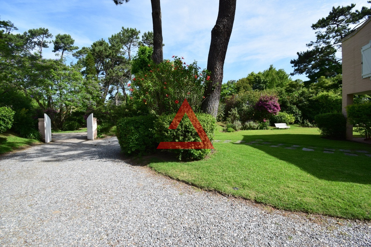 Casa ID.182 - Excelente Casa de 4 Dormitorios en Playa Brava, Punta del Este