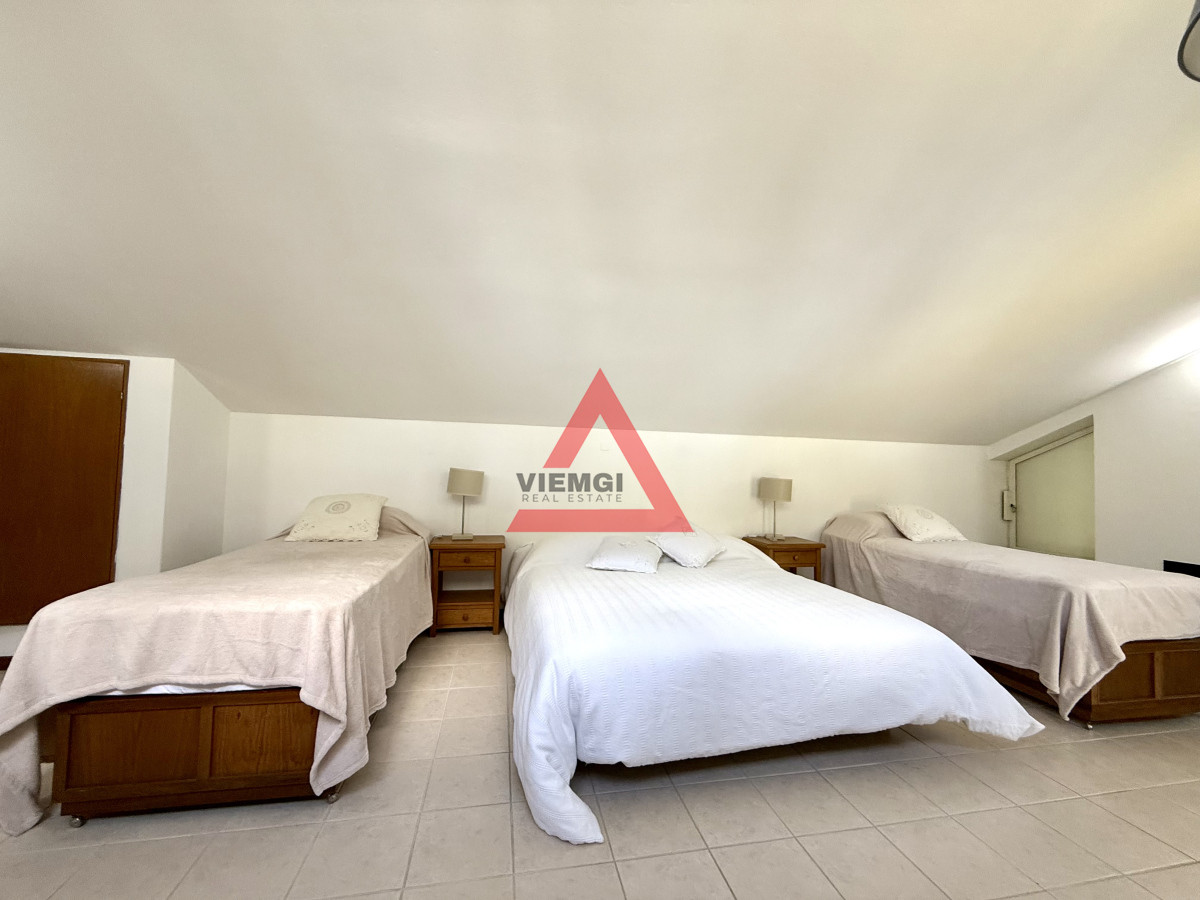 Casa ID.185 - Casa en alquiler de temporada con 4 suites más dependencia en 4500 m2 piscina y parrillero 