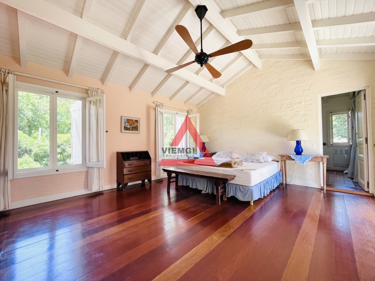 Casa ID.182 - Excelente Casa de 4 Dormitorios en Playa Brava, Punta del Este
