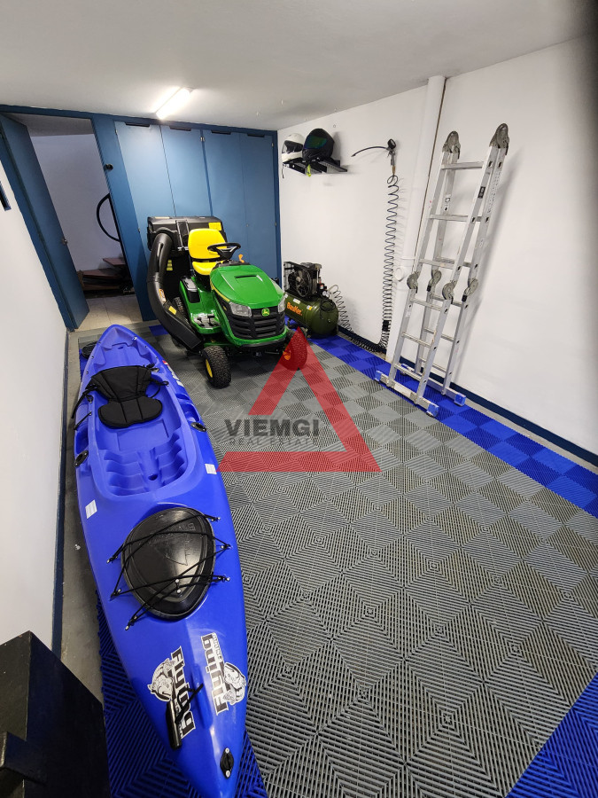 Casa ID.185 - Casa en alquiler de temporada con 4 suites más dependencia en 4500 m2 piscina y parrillero 