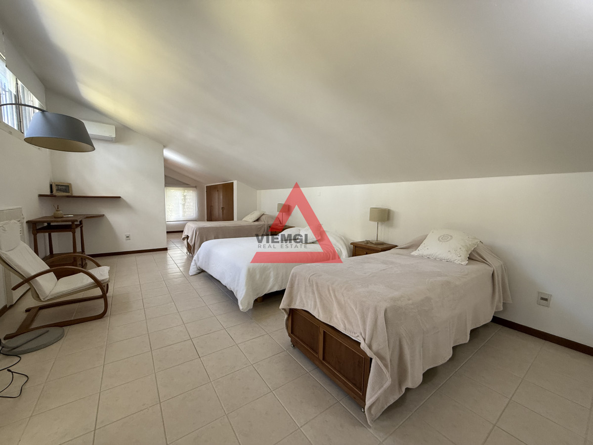 Casa ID.185 - Casa en alquiler de temporada con 4 suites más dependencia en 4500 m2 piscina y parrillero 