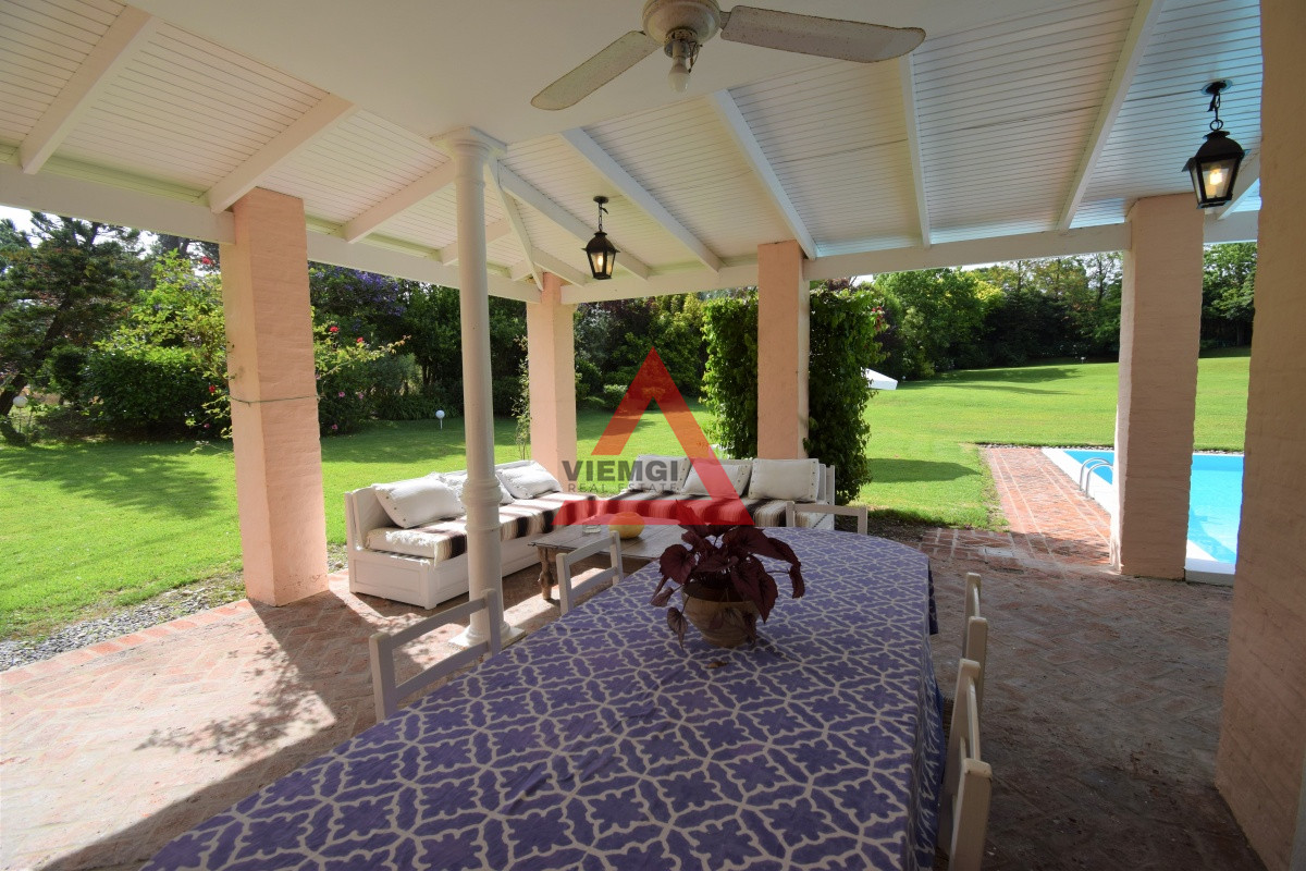 Casa ID.182 - Excelente Casa de 4 Dormitorios en Playa Brava, Punta del Este