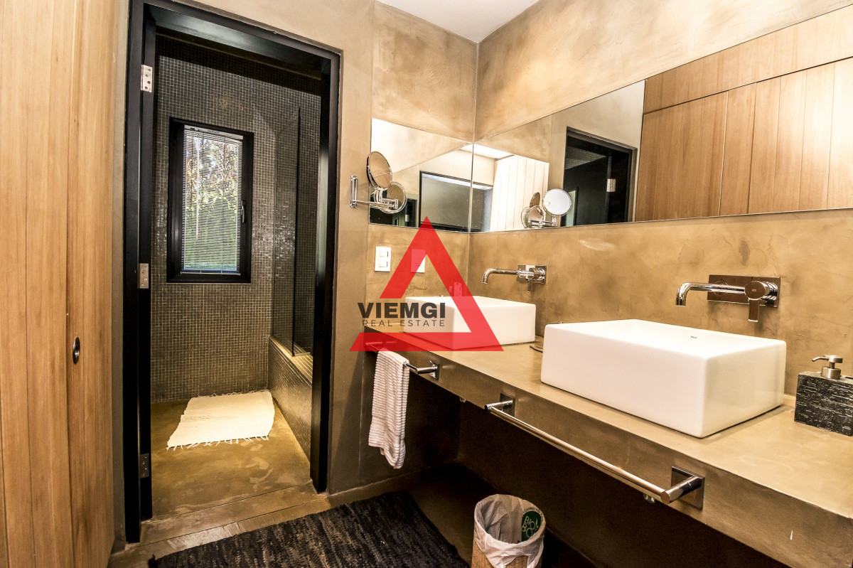 Casa ID.11 - Excelente Casa de 3 Dormitorios en Barrio Privado, La Arbolada - Punta del Este, Venta y Alquiler Anual