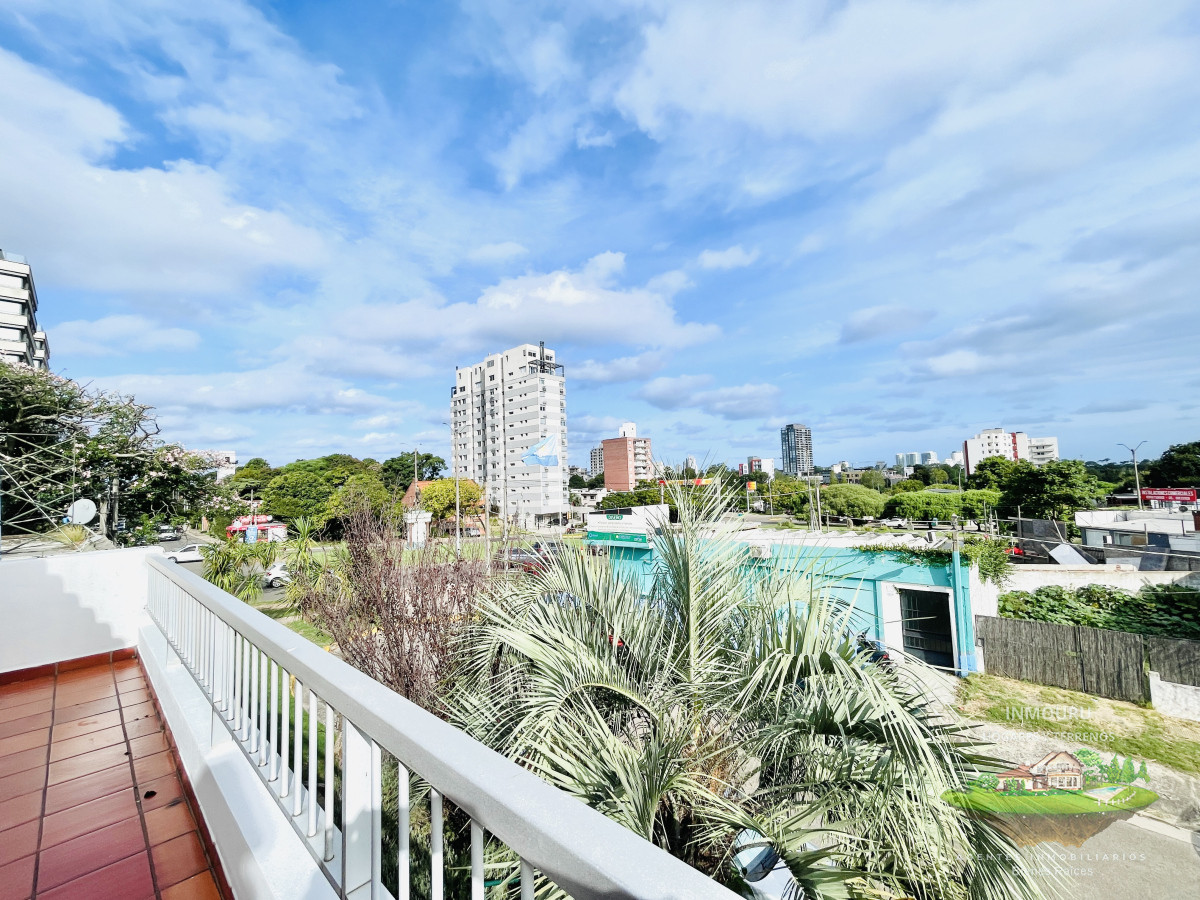 Casa ID.545 - En Venta! Casa PH de 3 Dormitorios, Parrillero y Garage, en Maldonado, cerca de todo