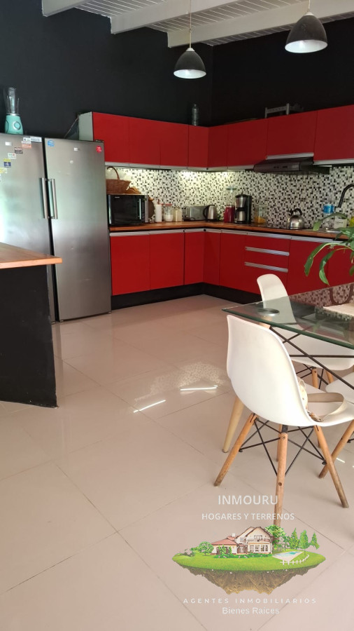 Casa ID.809 - Casa de 3 Dormitorios con piscina en barrio cerrado, entre Punta Ballena y Maldonado