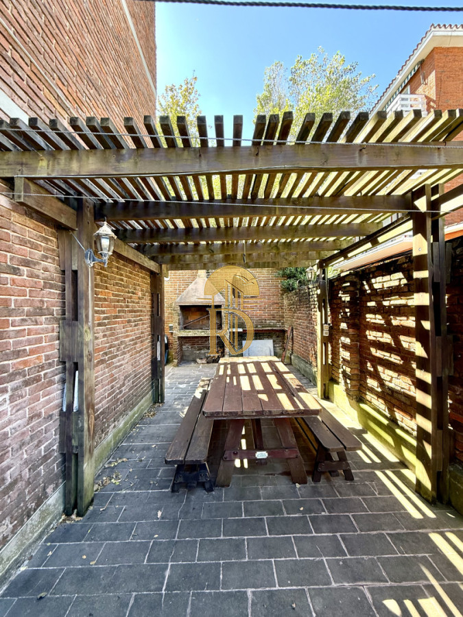 Apartamento en venta con alma de casa. Zona Península Punta del Este -id-768-17