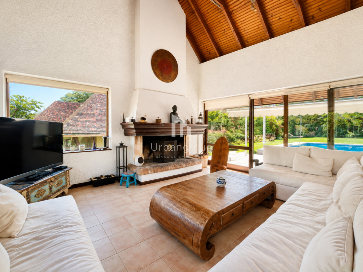 Cómoda Casa de 5 Dormitorios y Piscina Climatizada en Punta del Este 4