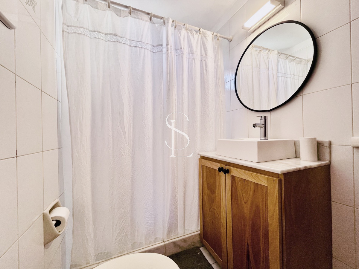 Apartamento ID.133 - Apartamento de 2 Dormitorios en playa El Emir, Punta del Este - Venta y Alquiler de Verano