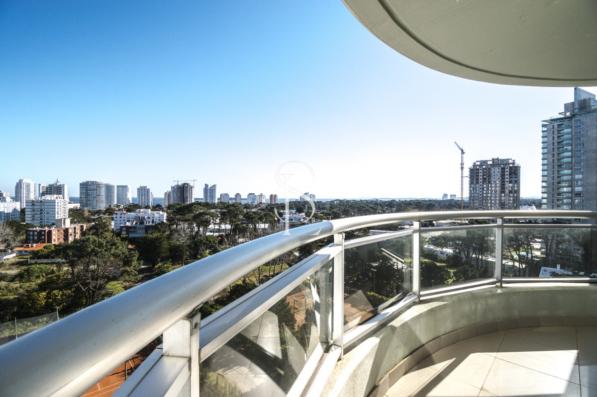 Apartamento ID.169 - Oportunidad en Venta! Apartamento de 2 Dormitorios en Ocean Drive, Punta del Este