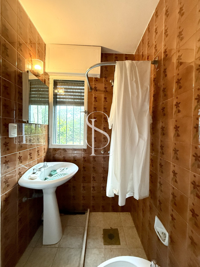 Casa ID.277 - Casa en alquiler de temporada con 4 suites más dependencia en 4500 m2 piscina y parrillero 