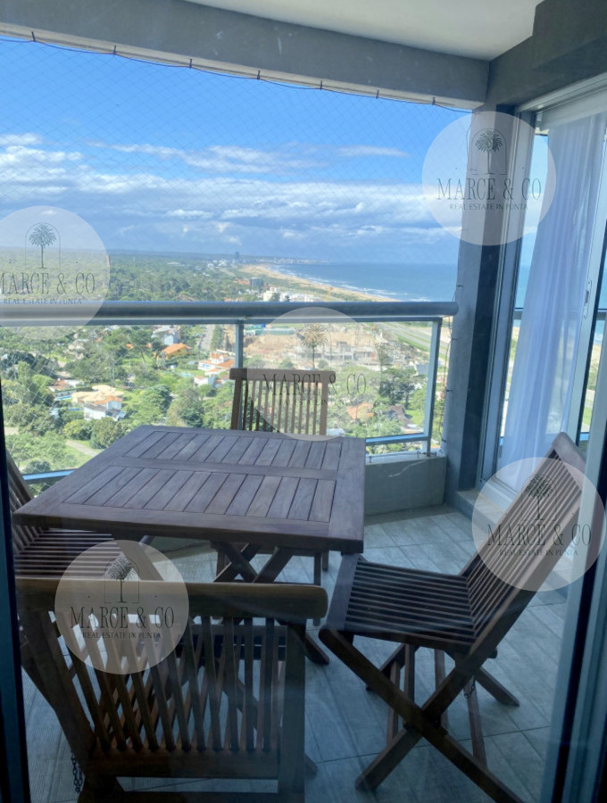 Apartamento ID.2548 - Alquiler temporal de apartamento piso alto de 2 dormitorios más servicio en playa brava 