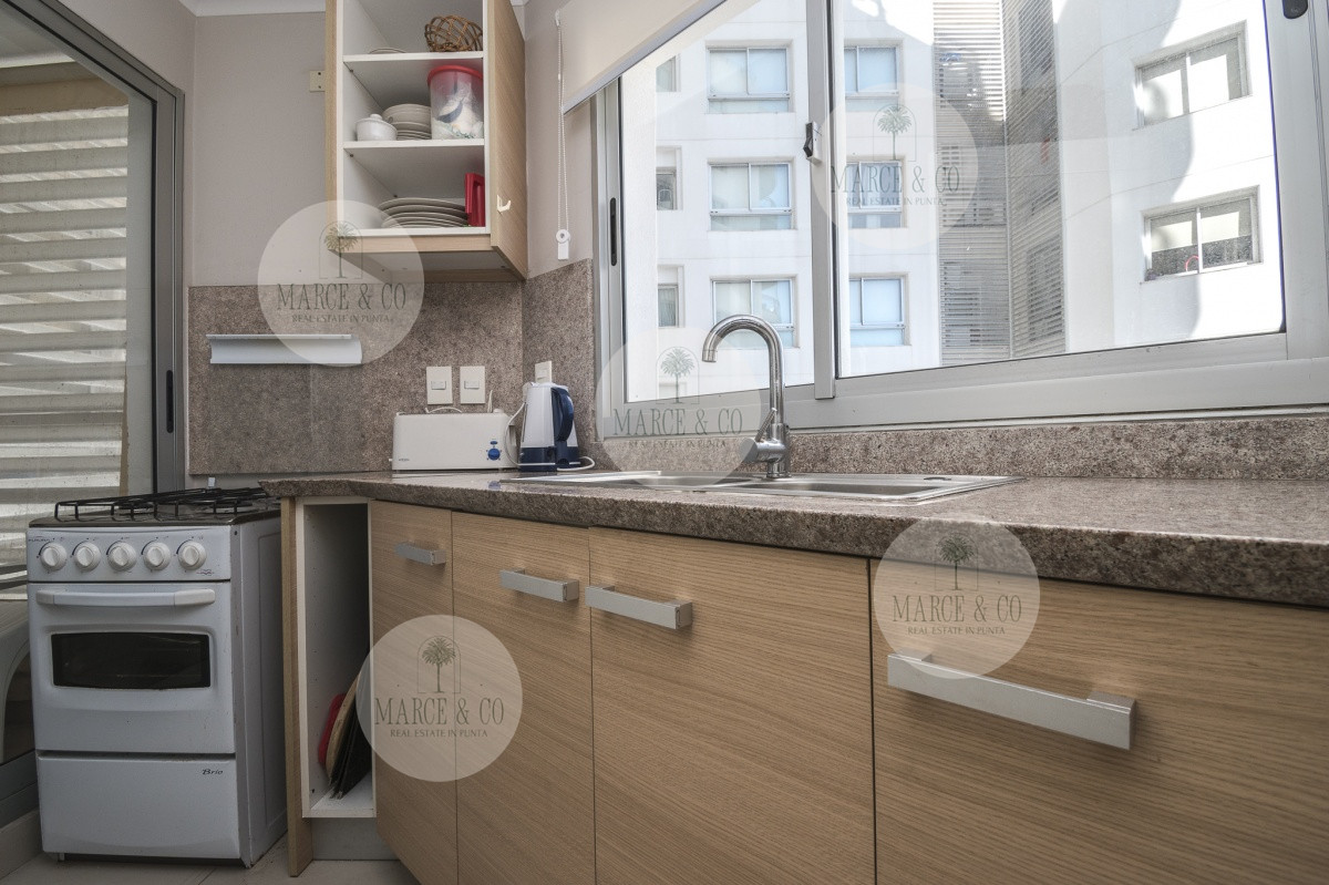 Apartamento ID.2126 - Oportunidad en Venta! Apartamento de 2 Dormitorios en Ocean Drive, Punta del Este