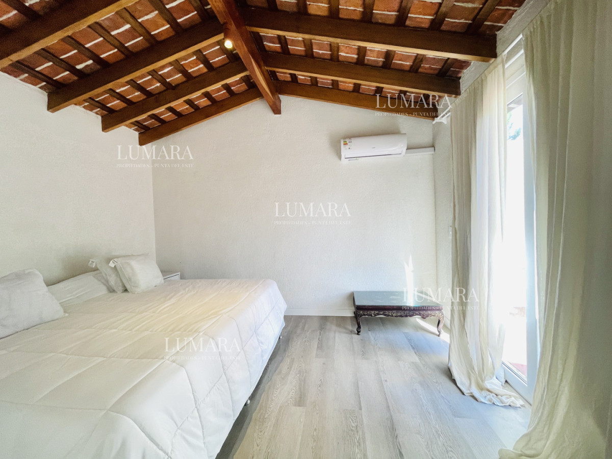 Apartamento ID.3146 - Alquiler anual o invernal de apartamento dúplex con parrillero propio en Rincón del Indio