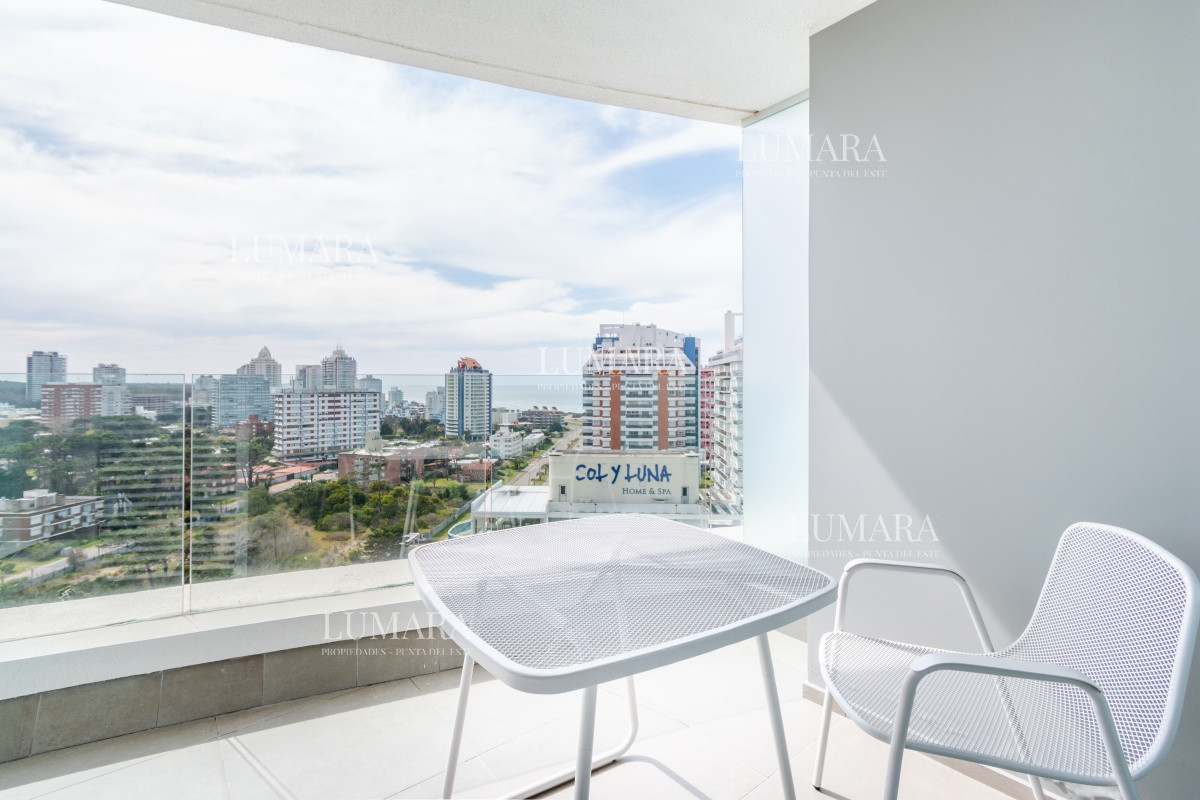 Apartamento ID.2330 - Moderno Apartamento de 3 Dormitorios en Suite, zona Hotel Enjoy, Punta del Este