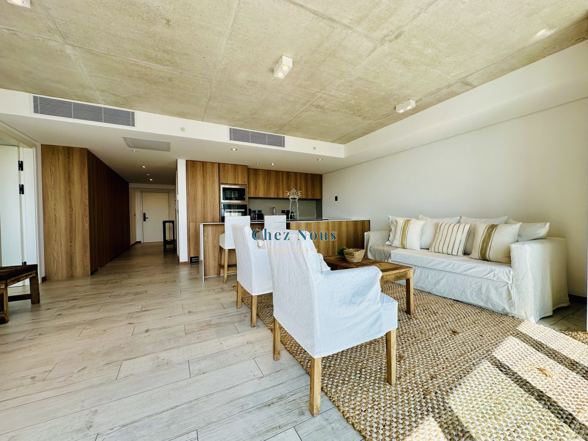 Apartamento ID.965 - Moderno Apartamento de 1 Dormitorio en suite piso alto en Venta de Torre Surfside Village, Punta del Este