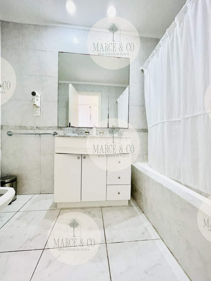Apartamento ID.542 - Maravilloso Penthouse de 3 Dormitorios y Parrillero en Montoya, La Barra