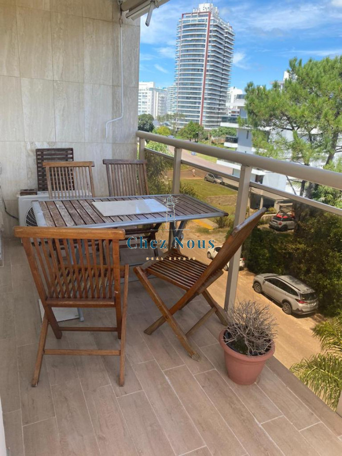 Apartamento ID.1080 - Apartamento de 2 Dormitorios en Aidy Grill a Pocos Metros de Playa Brava - Venta