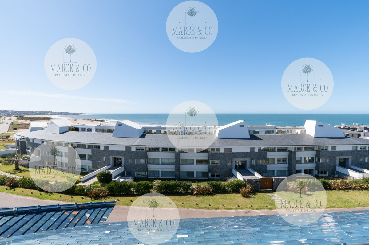 Apartamento ID.2235 - Venta y alquiler temporario de apartamento penthouse de tres dormitorios en playa Montoya