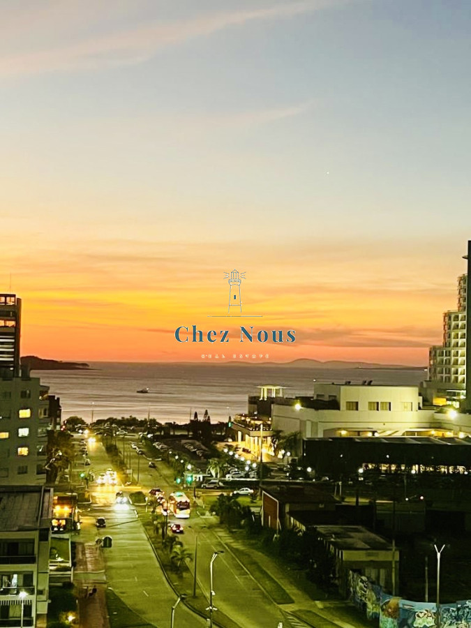 Apartamento ID.578 - Apartamento de 1 Dormitorio en Torre con Servicios, Cerca del Mar - Alquiler Anual, Punta del Este