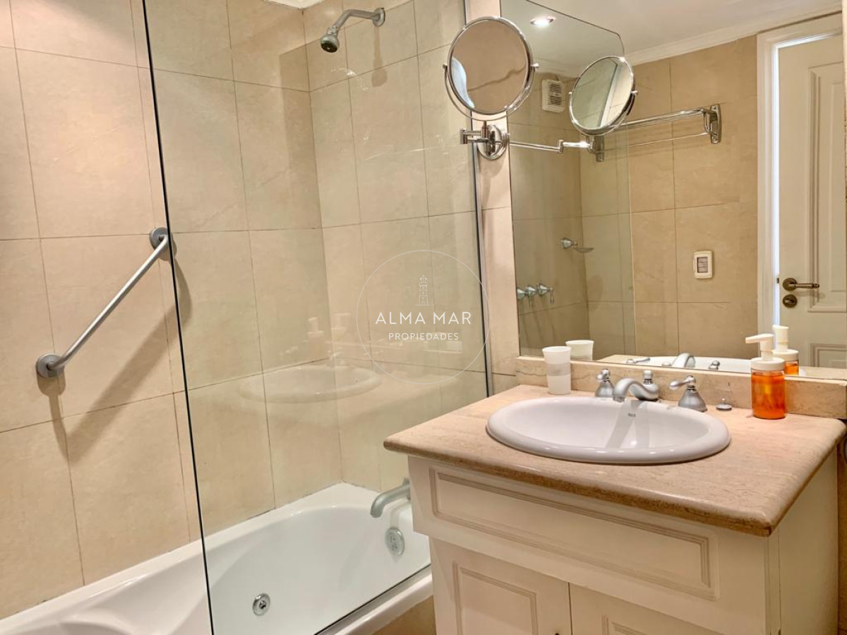 Apartamento ID.1128 - Apartamento en Punta del Este, Brava