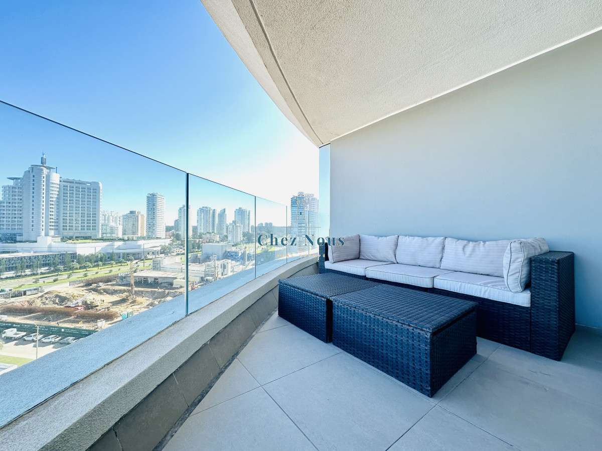 Apartamento ID.2121 - Moderno Apartamento de 3 Dormitorios en Suite, zona Hotel Enjoy, Punta del Este