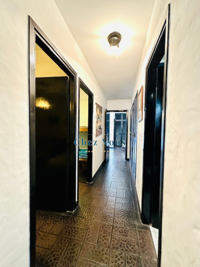 Apartamento ID.562 - Venta de apartamento de 3 dormitorios y 2 baños a metros del Mar en Playa Mansa