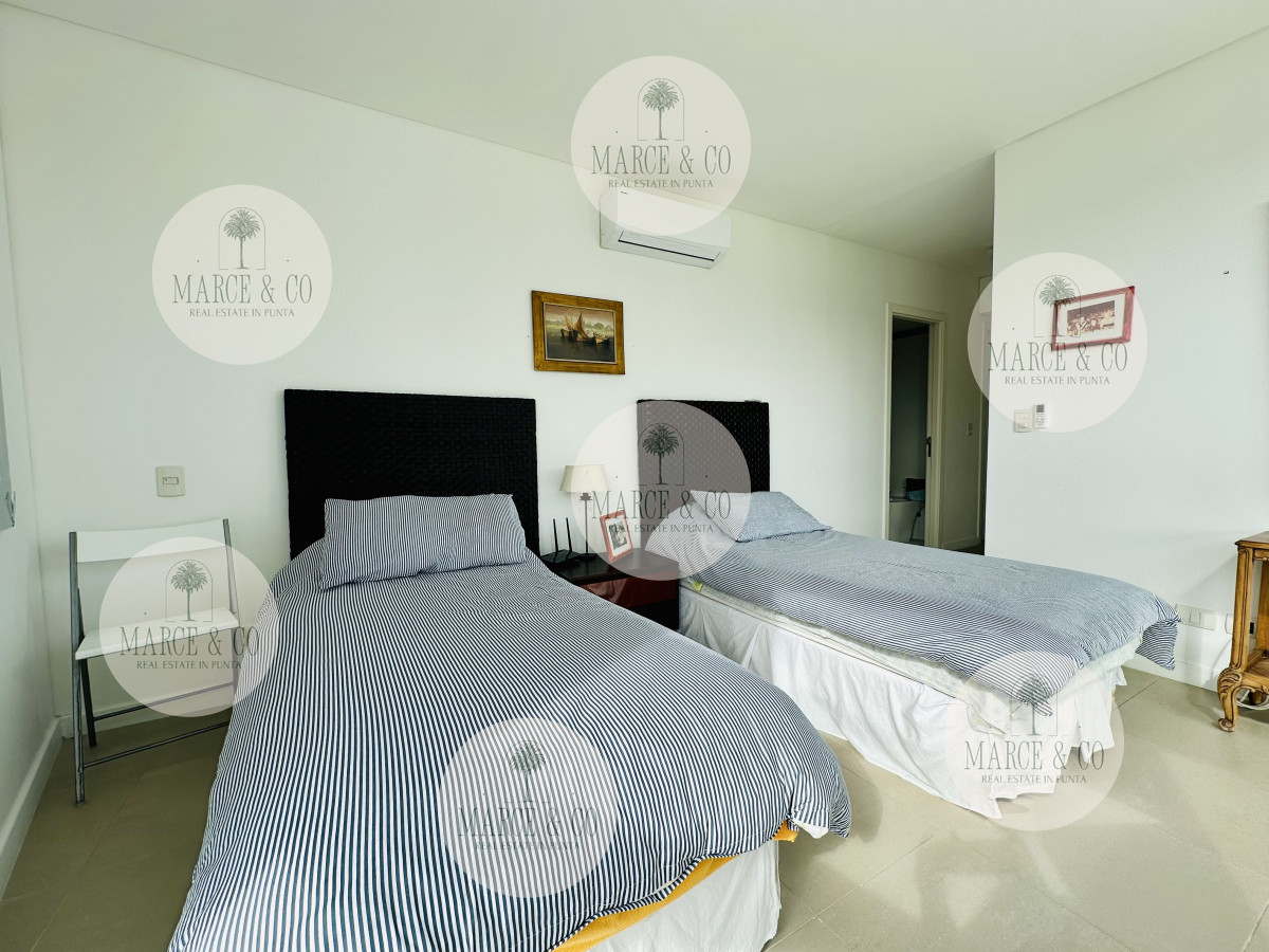 Apartamento ID.2198 - Oportunidad en Venta! Apartamento sobre playa Brava de 3 Dormitorios más Dependencia, Torre Le Parc