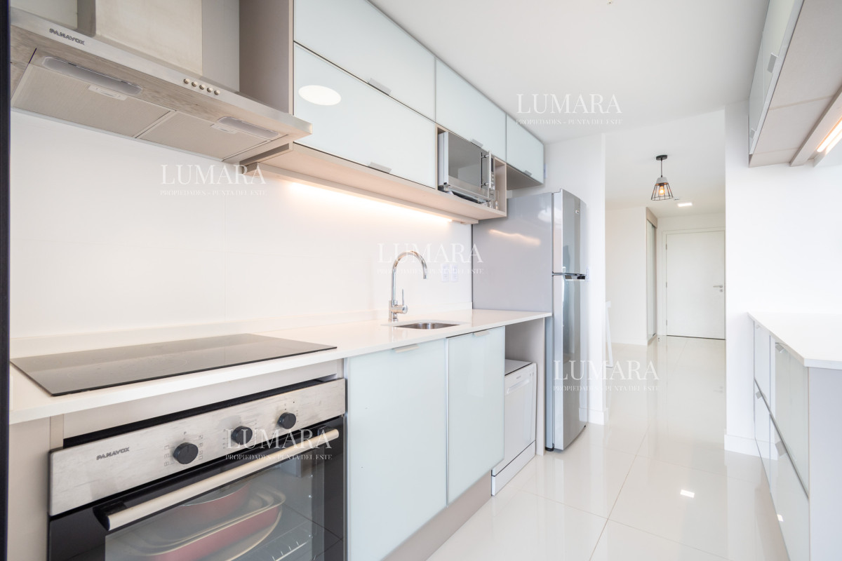 Apartamento ID.2330 - Moderno Apartamento de 3 Dormitorios en Suite, zona Hotel Enjoy, Punta del Este