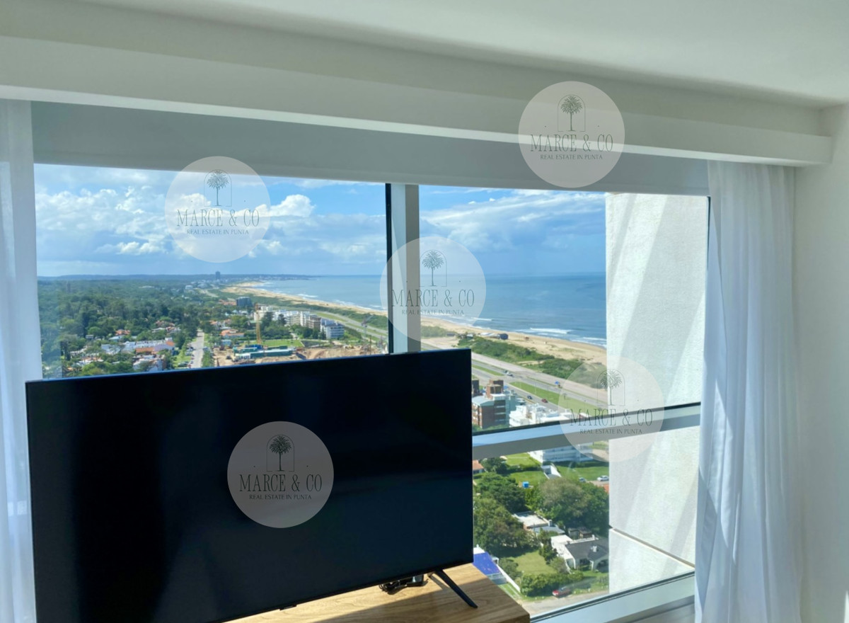 Apartamento ID.2548 - Alquiler temporal de apartamento piso alto de 2 dormitorios más servicio en playa brava 