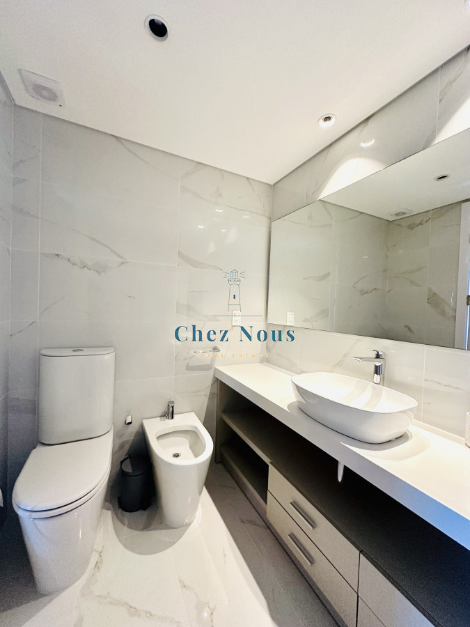 Apartamento ID.872 - Venta y alquiler temporal de exclusivo departamento de 2 dormitorios en Bikini, Manantiales