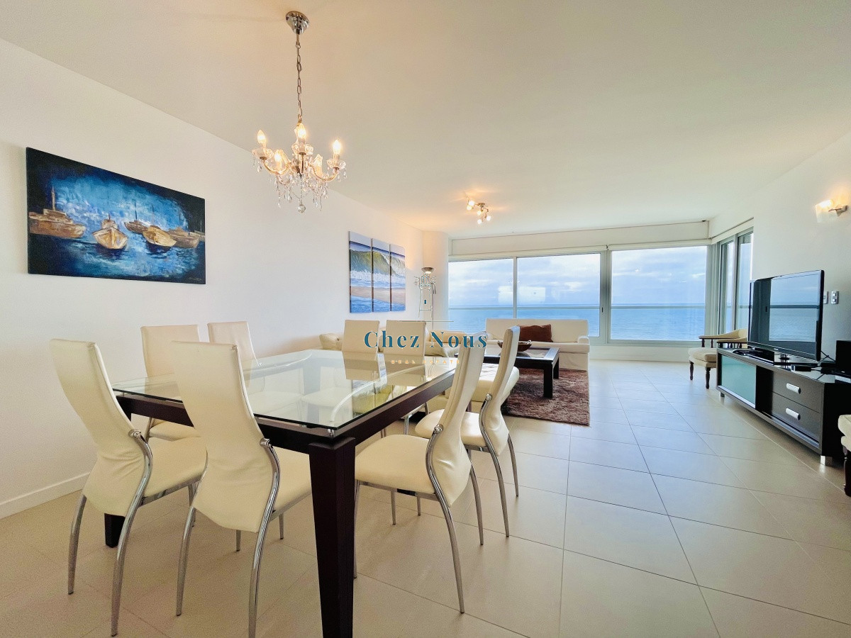 Apartamento ID.1088 - Alquiler temporario de Apartamento de 2 Dormitorios más Dependencia en Torre Le Parc, Playa Brava