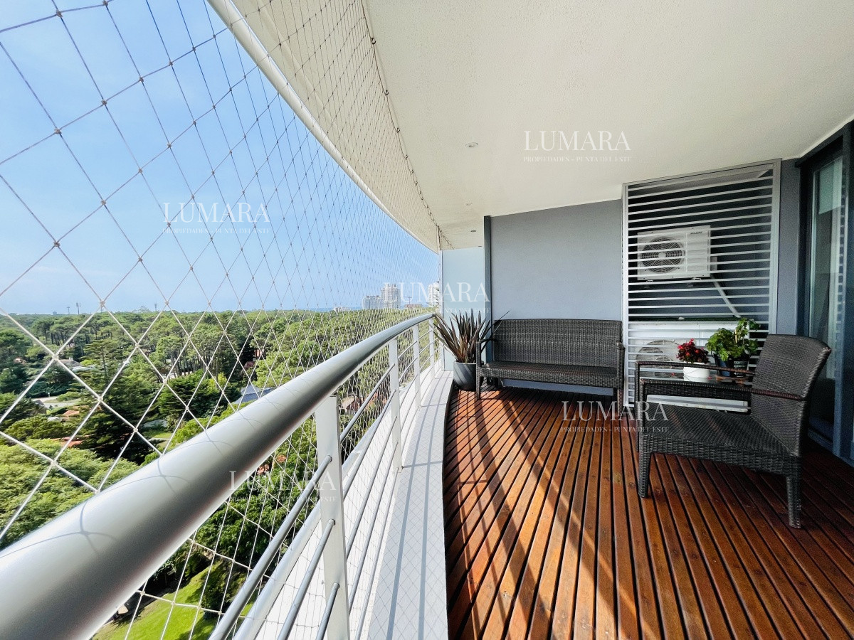 Apartamento ID.2699 - Excelente Apartamento de 2 Dormitorios en Alquiler - Punta del Este