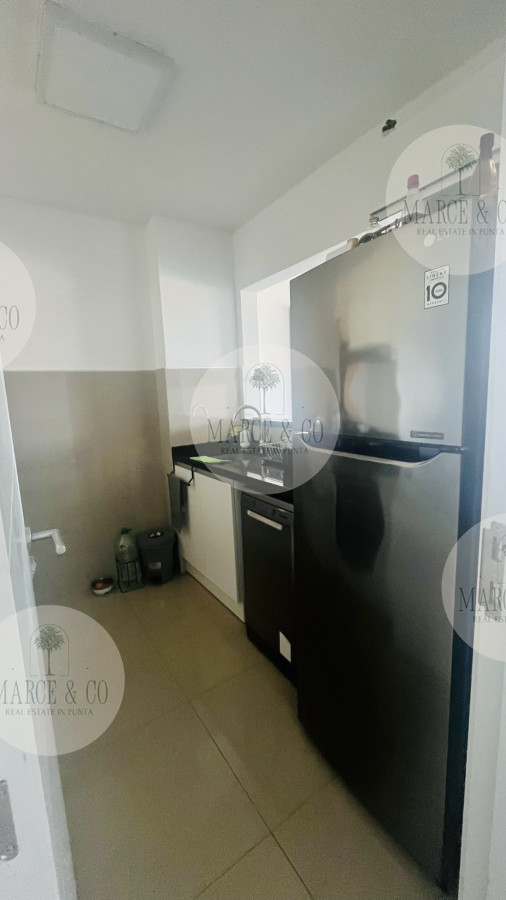 Apartamento ID.2528 - Apartamento de 3 Dormitorios en Primera Línea del Mar, Playa Brava Punta del Este