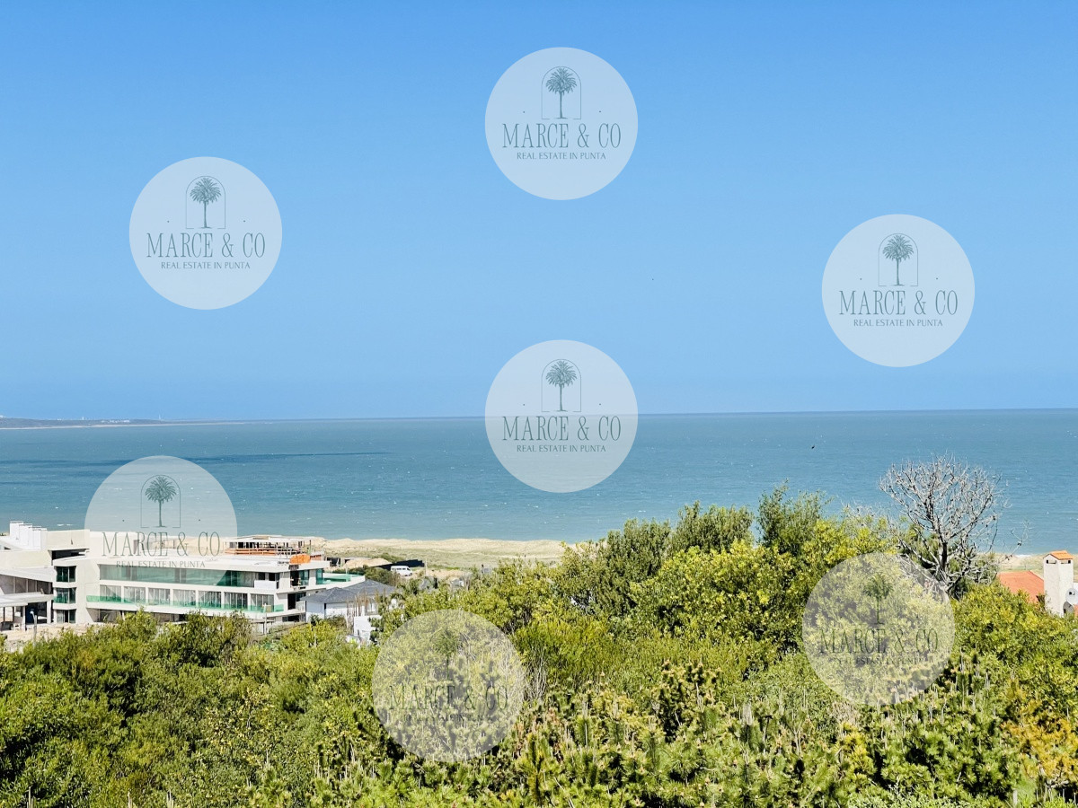 Apartamento ID.1431 - Venta OPORTUNIDAD de exclusivo departamento de tres dormitorios y Parrillero en Punta Ballena