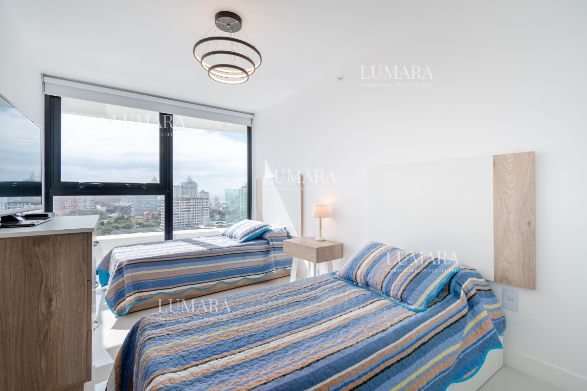 Apartamento ID.2330 - Moderno Apartamento de 3 Dormitorios en Suite, zona Hotel Enjoy, Punta del Este