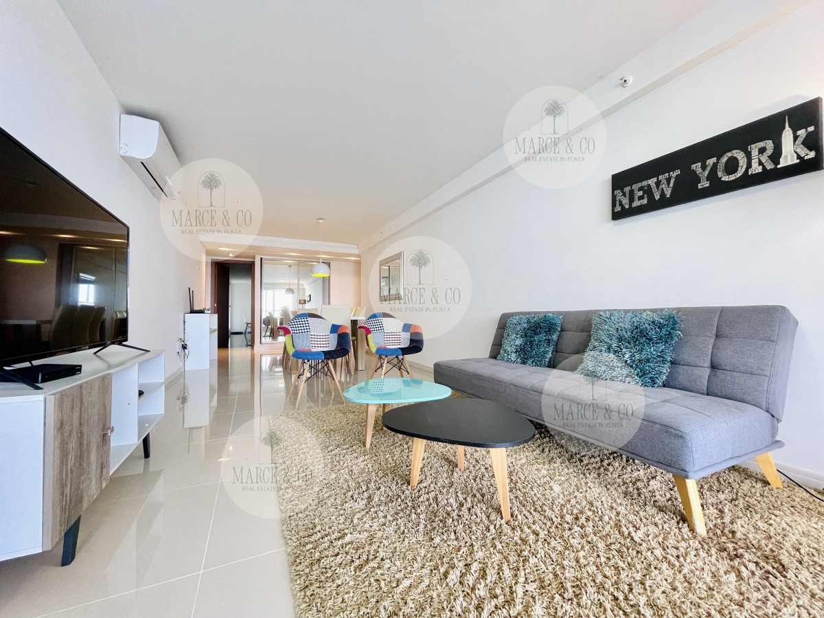 Apartamento ID.2430 - Apartamento de 2 Dormitorios y Parrillero con Vista al Mar en Playa Brava, Look Tower