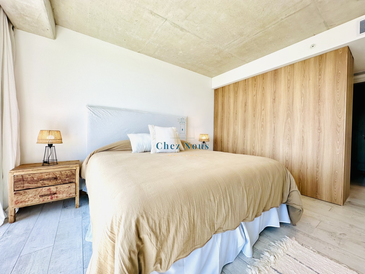 Apartamento ID.965 - Moderno Apartamento de 1 Dormitorio en suite piso alto en Venta de Torre Surfside Village, Punta del Este