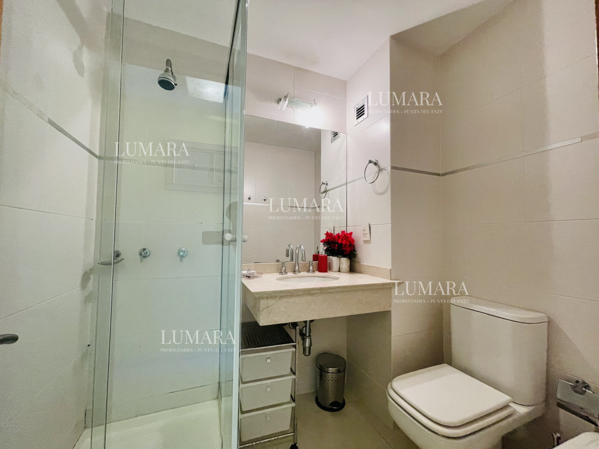 Apartamento ID.509 - Excelente Apartamento de 2 Dormitorios con Vista al Mar, Playa Mansa