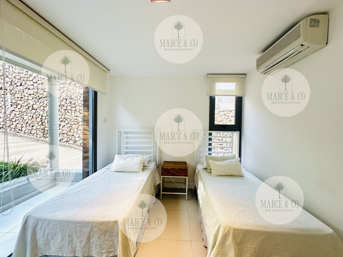 Apartamento ID.1431 - Venta OPORTUNIDAD de exclusivo departamento de tres dormitorios y Parrillero en Punta Ballena