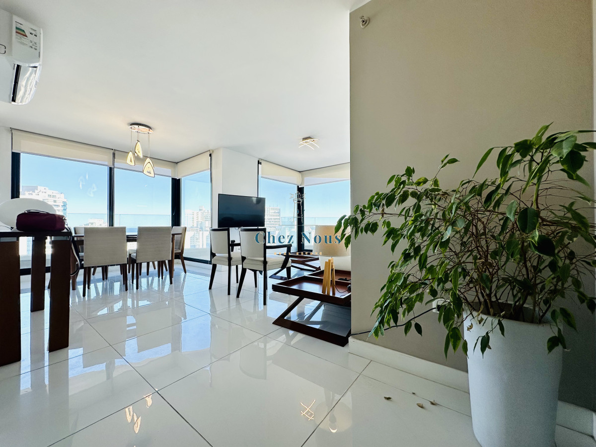 Apartamento ID.2121 - Moderno Apartamento de 3 Dormitorios en Suite, zona Hotel Enjoy, Punta del Este