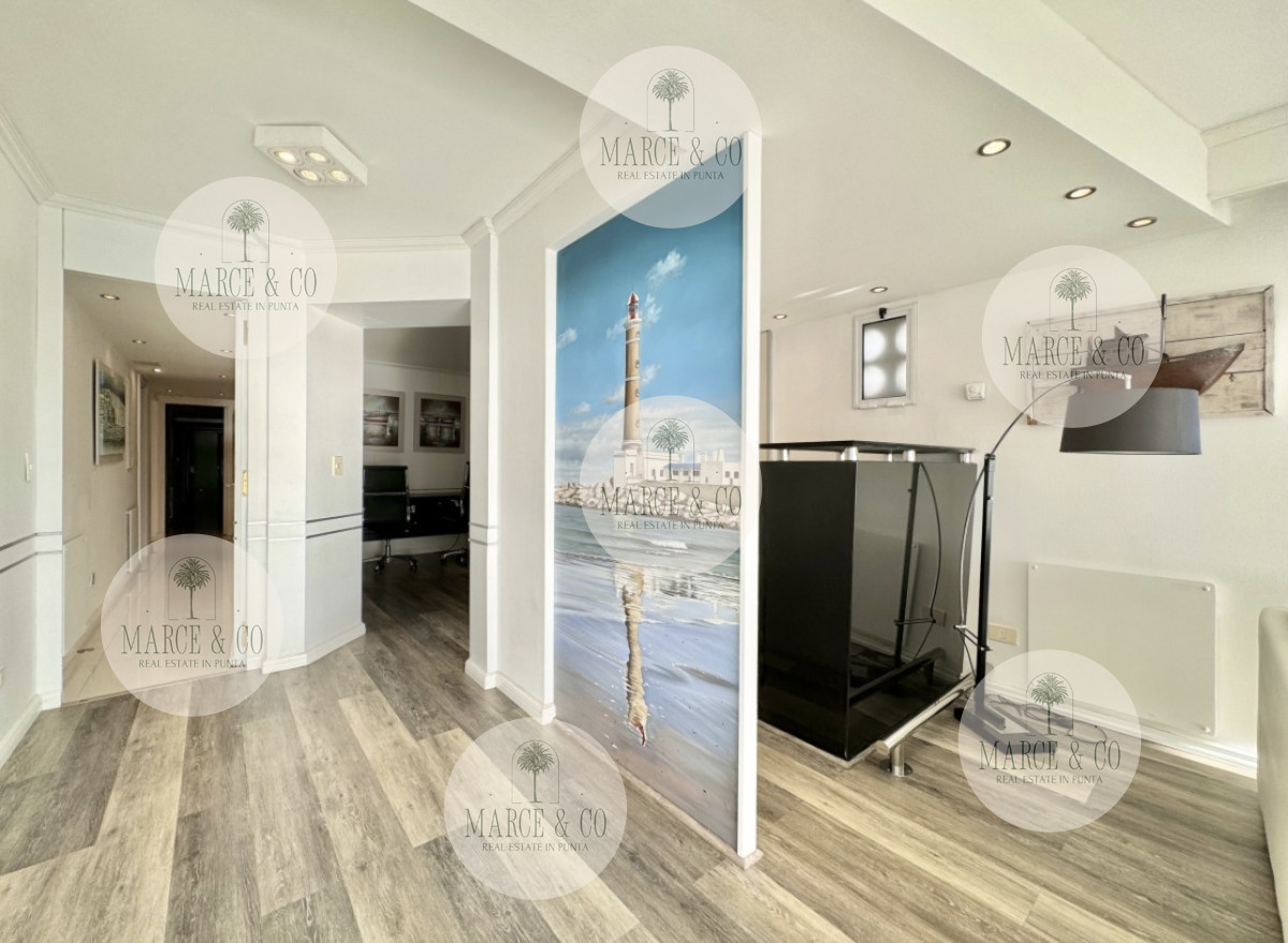 Apartamento ID.2224 - Apartamento de 6 Dormitorios Frente al Puerto de Punta del Este