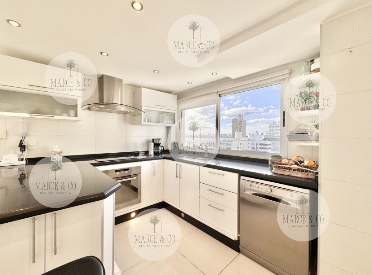 Apartamento ID.2224 - Apartamento de 6 Dormitorios Frente al Puerto de Punta del Este