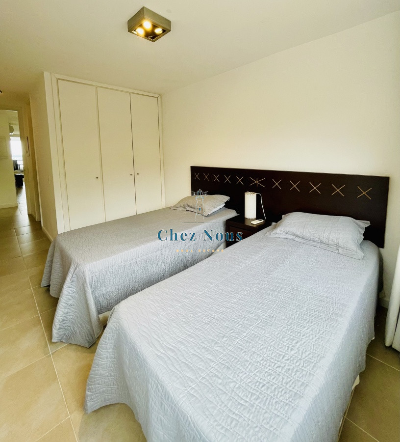 Apartamento ID.508 - Venta de apartamento de dos dormitorios con parrillero en complejo privado de Punta Ballena