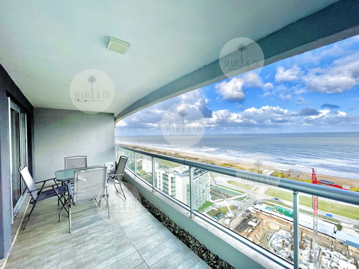 Apartamento ID.2430 - Apartamento de 2 Dormitorios y Parrillero con Vista al Mar en Playa Brava, Look Tower