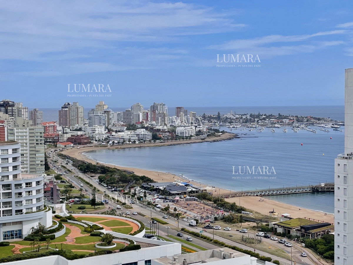 Apartamento ID.1619 - Venta de Excelente Penthouse de 2 Dormitorios y Parrillero con vistas a Playa Mansa, Punta del Este