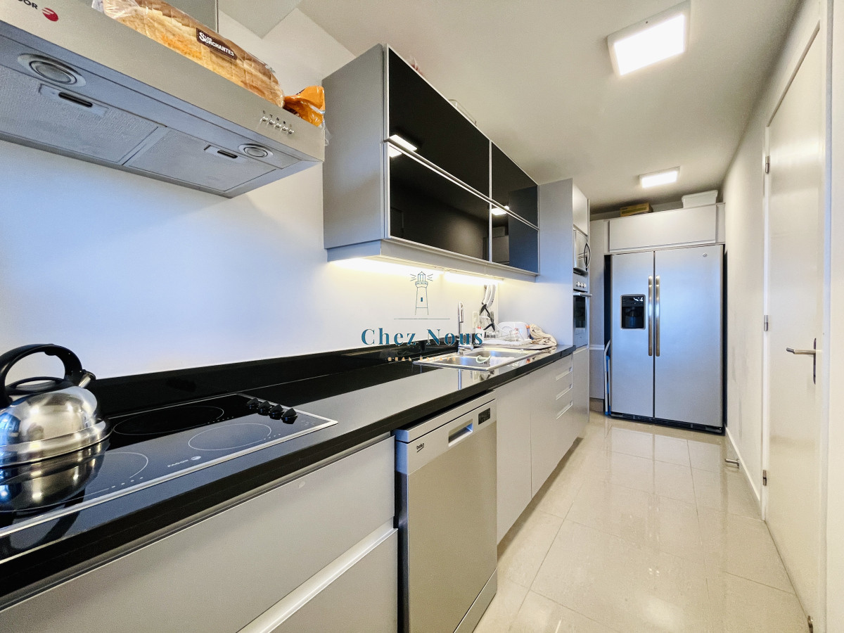 Apartamento ID.555 -  Exclusivo Penthouse de 3 Dormitorios con Vistas panorámicas a Playa Brava, en Venta